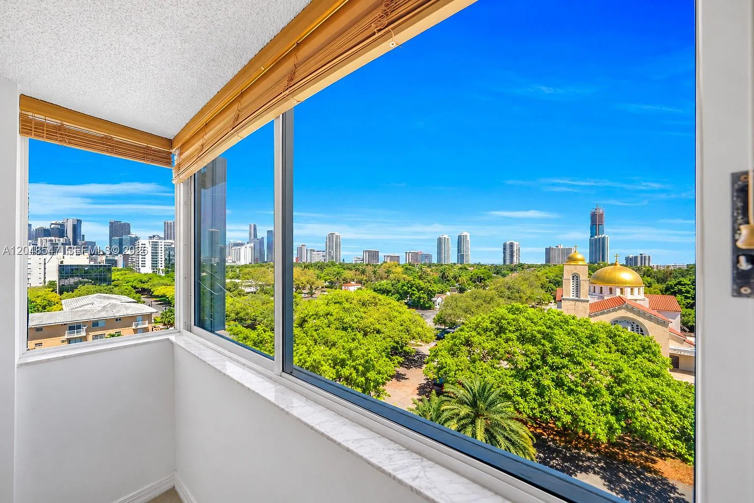 Coral Palms Condo — Photo 4