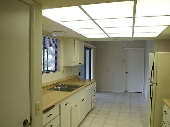 4th image of 13123 W Castlebar Dr