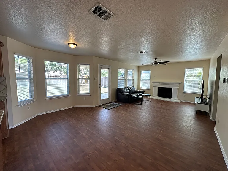 17403 Orwell Ln — Photo 2