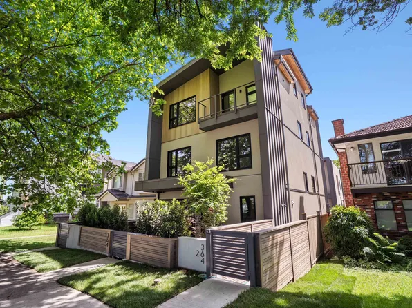 364 E 23rd Ave #2, Vancouver, BC V5V 1X5