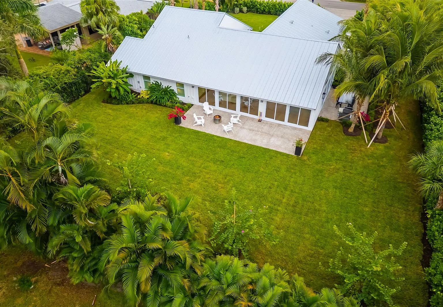 4 bed, 2409 sqft, $22,000 — Photo 3