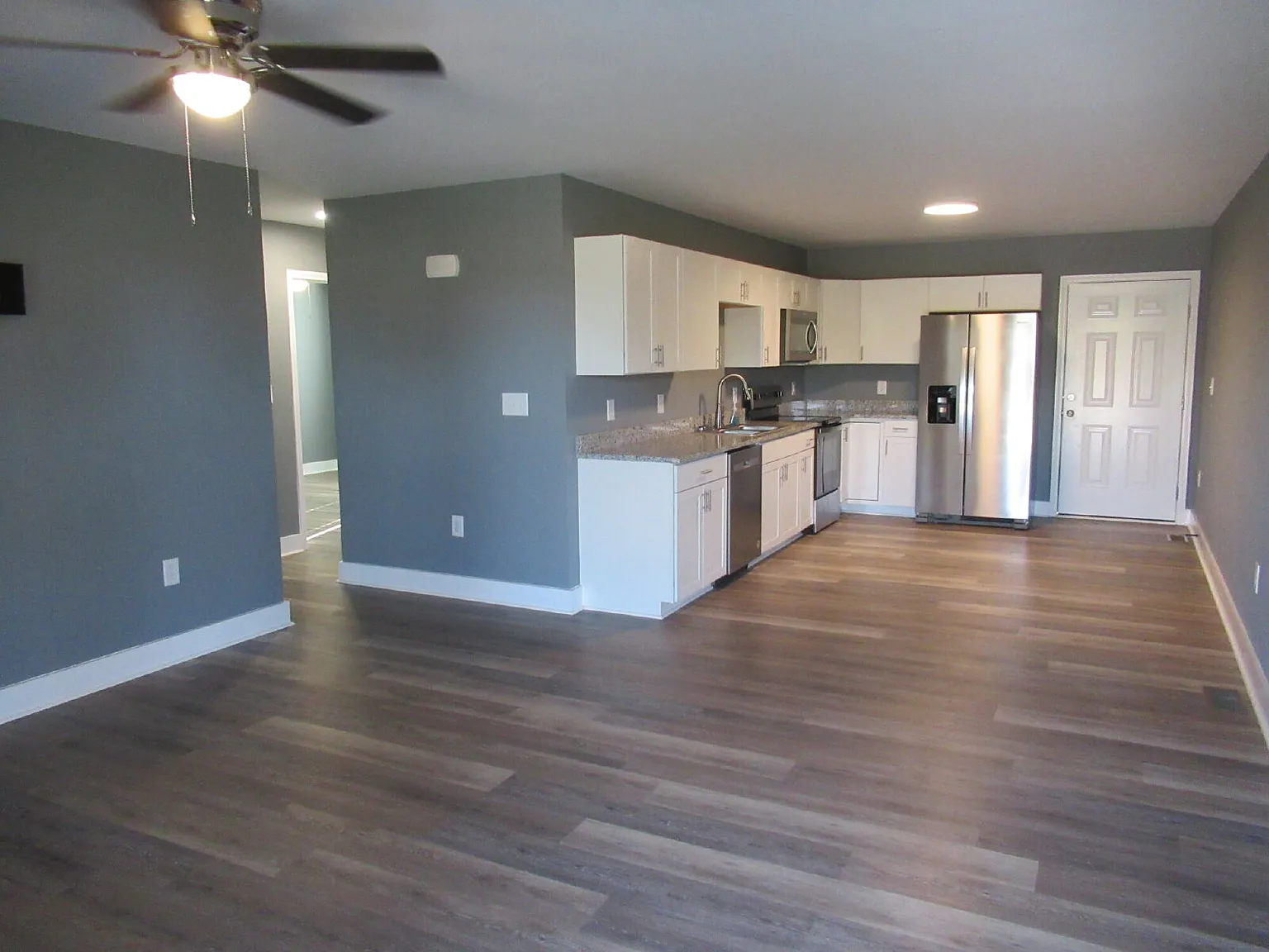 2 bed, 1.0 bath, 991 sqft, $1,250 — Photo 4