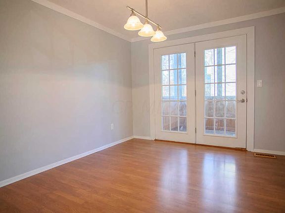 5th image of 4489 Christina Ln