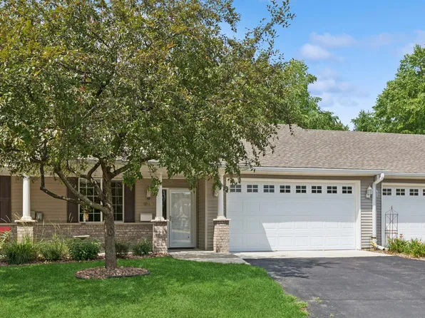 919 Cannon Valley Dr W, Northfield, MN 55057