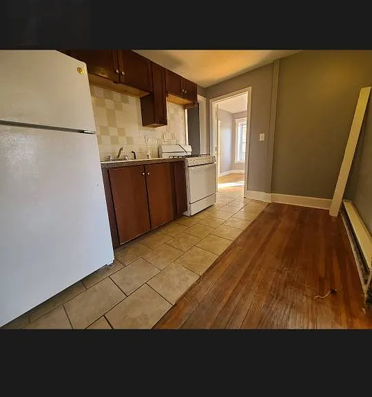 218 West St — Photo 13