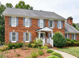 3837 Sandlewood Rd, High Point, NC 27265