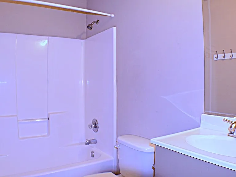 1115 Howell Rd #H — Photo 10