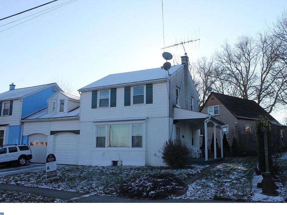 1st image of 309 N Railroad St