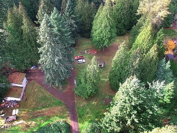 5th image of 2417 200th Ave SE