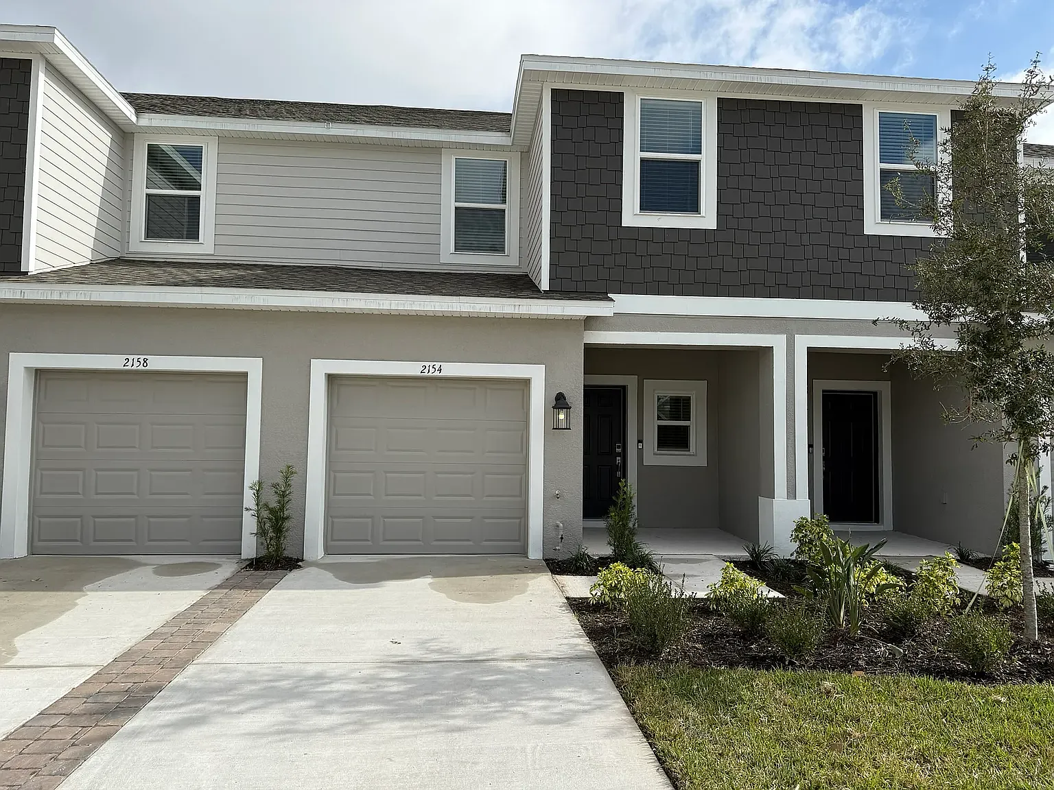3 bed, 2.5 bath, 1373 sqft, $1,975 — Photo 2