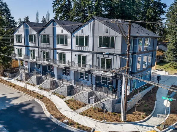 5602 238th Street SW #D, Mountlake Terrace, WA 98043