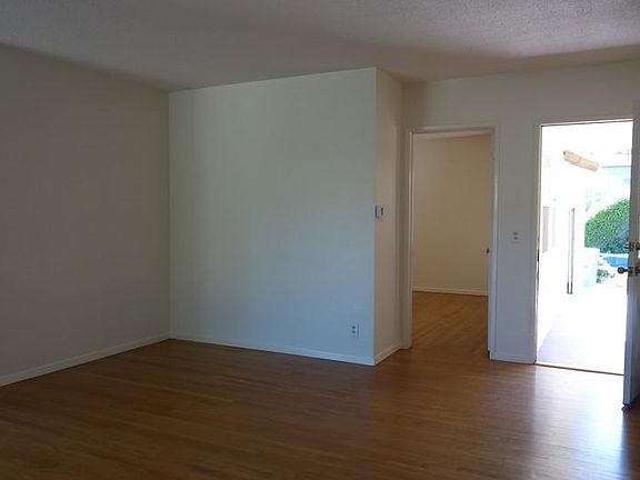 4th image of 72 Vista Del Mar Dr