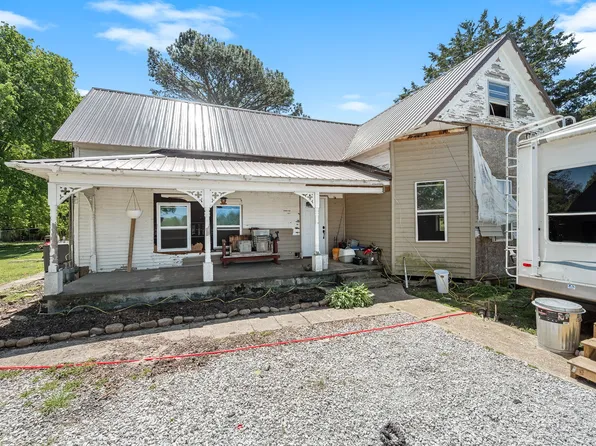 9938 Old Alto Hwy, Decherd, TN 37324
