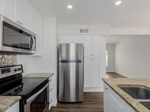 6406 S LAKESHORE Drive #D, Tempe, AZ 85283