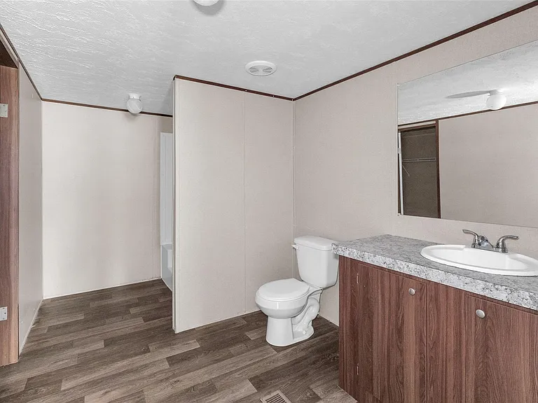 5313 2nd St — Photo 3