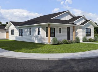 3783 SW 47th St #15, Redmond, OR 97756