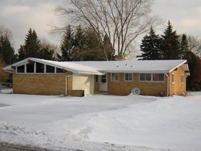 20385 Scarlet Hawthorn Rd, Brookfield, WI, 53045