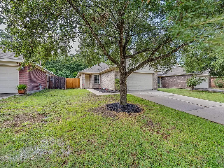 2515 Cypress Island Dr — Photo 36