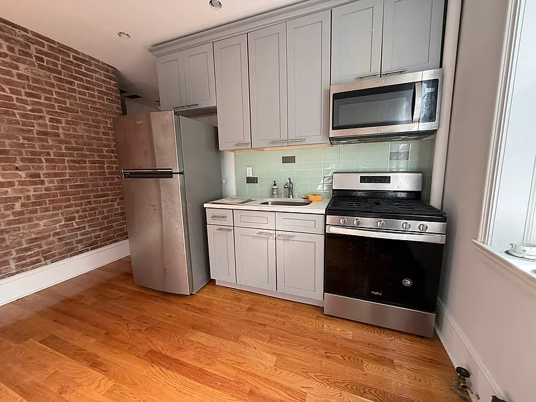 34-05 34th St #2 — Photo 4