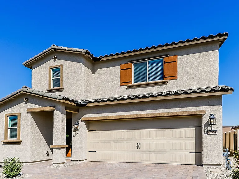 1704 Desert Path Ave — Photo 4