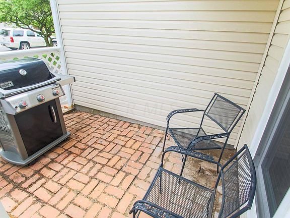 2nd image of 44 Stonyridge Ct