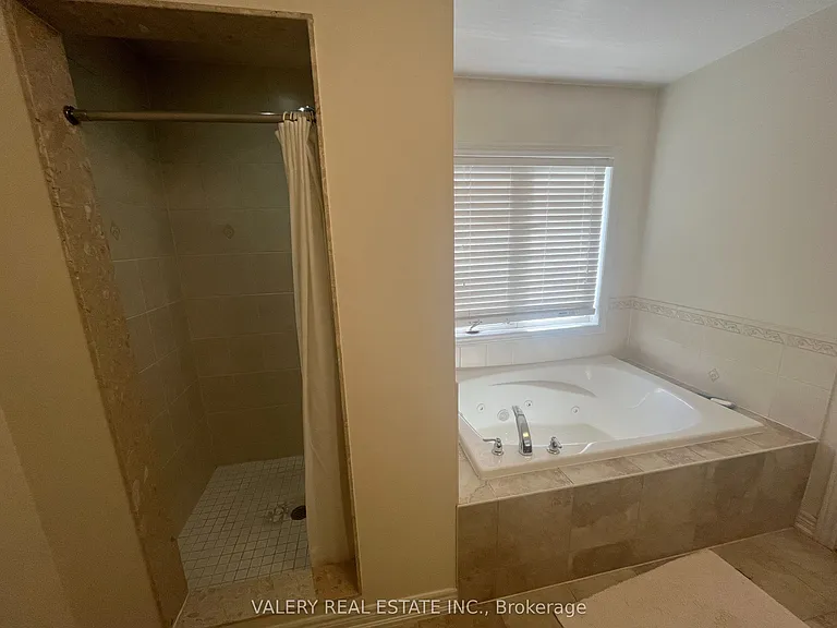48 Bellcrest Rd #1 — Photo 17