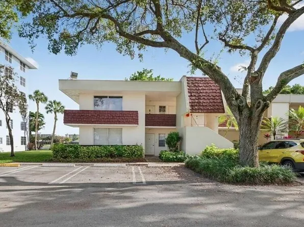 3200 N Course Lane #116, Pompano Beach, FL 33069