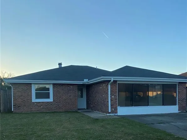 2412 E Pearl Dr, Marrero, LA 70072