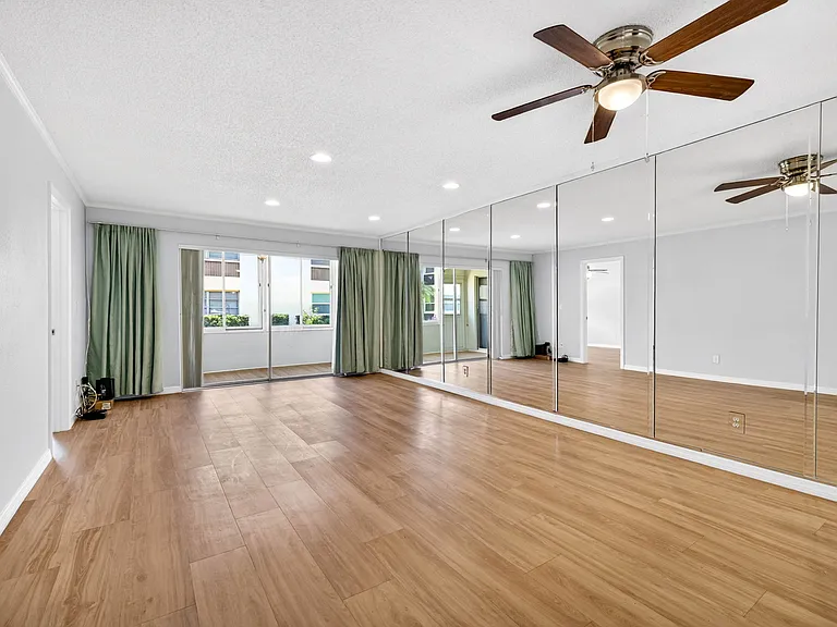15-web-or-mls-5197 Silent Loop (18)_06052026