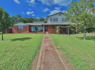 2343 E 2050th Rd, Hugo, OK 74743
