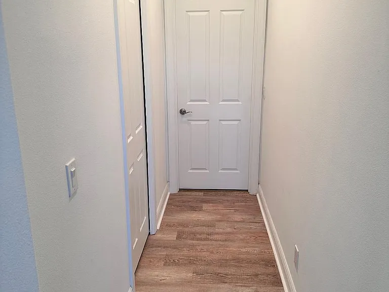 1856 Red Oak Ter — Photo 18