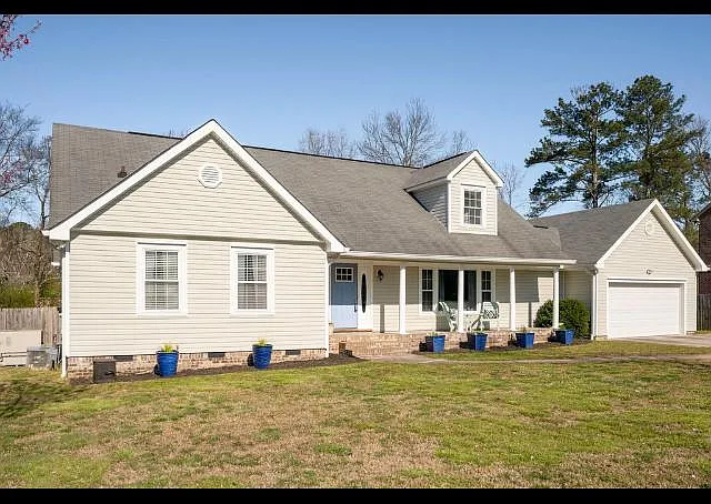 1817 Farris Rd