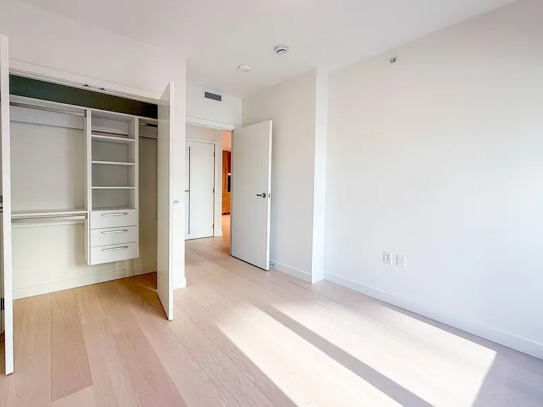 777 Harbourside Dr #406 — Photo 26