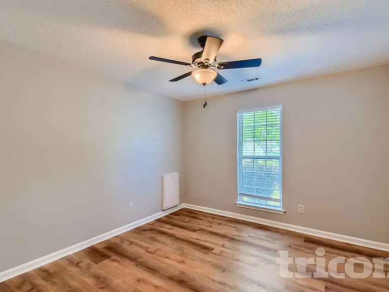120 Allen Oaks Way — Photo 9