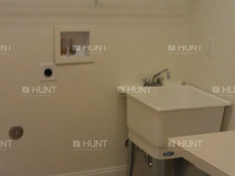 3364 Pender St — Photo 6