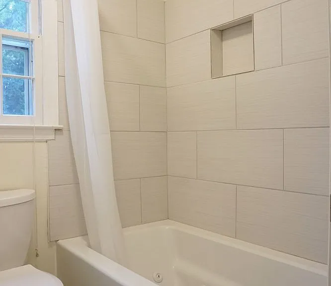 318 Foxhall Ct — Photo 23