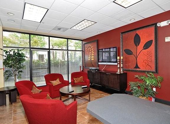 2nd image of 1323 Boren Ave APT 203