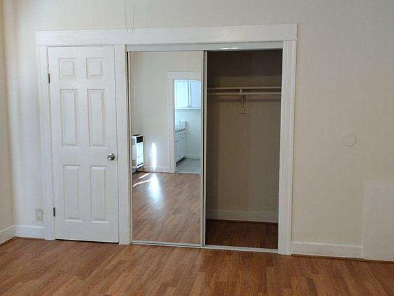 4th image of 3057 Leeward Ave APT 20