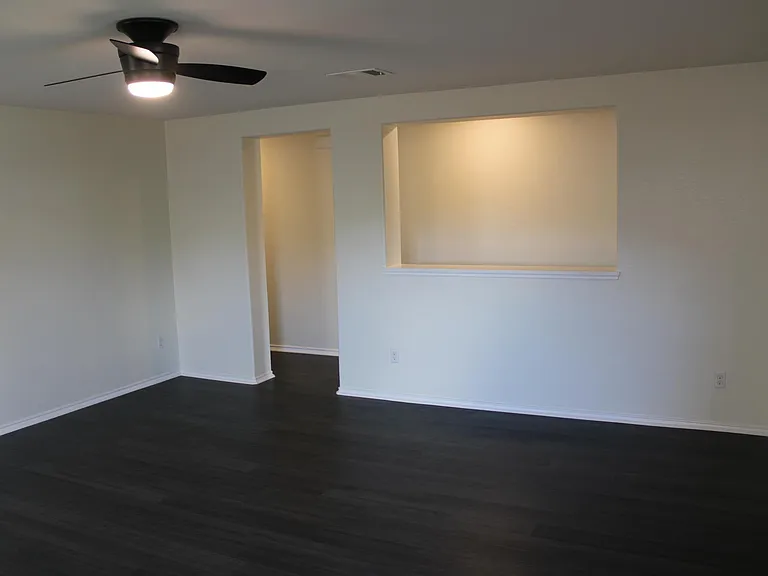 916 Watson Way — Photo 13