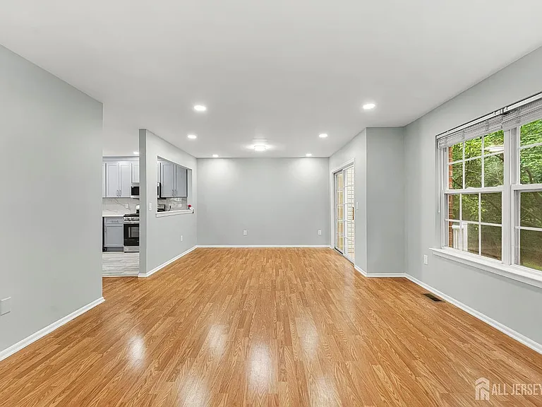 259 Retta Ct — Photo 4