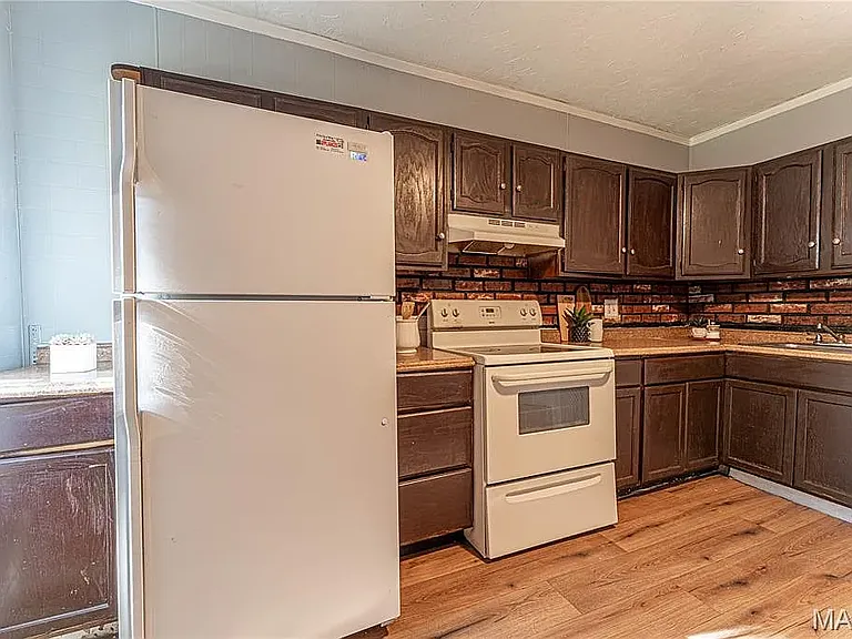3540 Michigan Ave — Photo 8