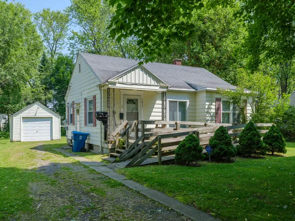 1617 Fulton St, Kalamazoo, MI 49001