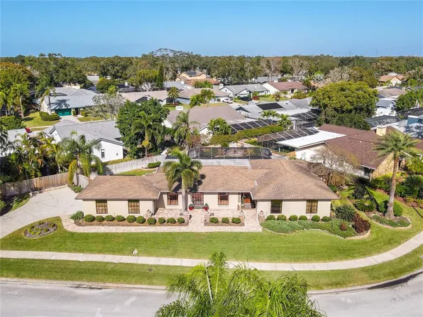 2410 Old Coach Trl, Clearwater, FL 33765