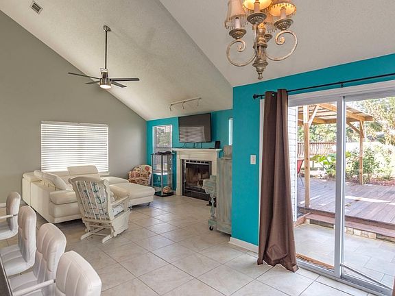 5th image of 10433 Waterford Dr