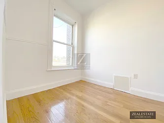 Rented by ZealEstate Group Inc