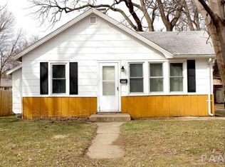 1419 S 9th St, Pekin, IL