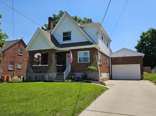 5220 Relluk Dr, Cincinnati, OH 45238