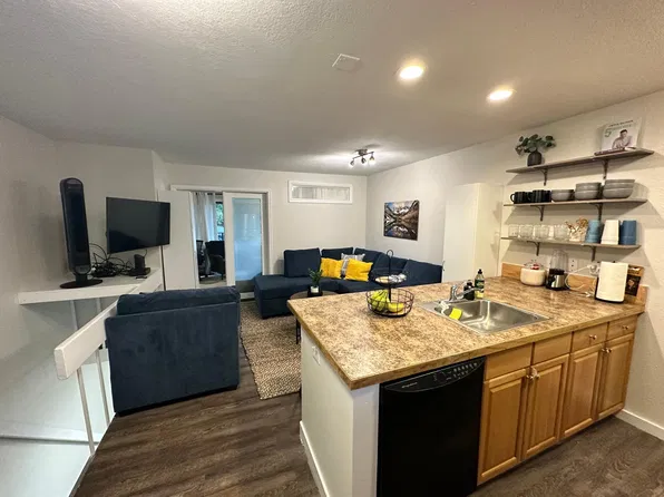 1200 College Ave APT 117, Boulder, CO 80302