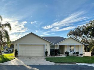 609 Huron Pl, Mount Dora, FL 32757