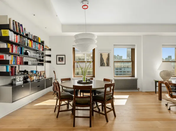 165 Hudson Street PHA image 3 of 15
